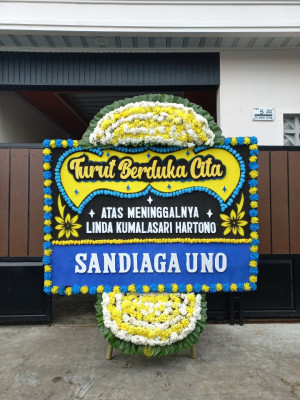 Papan Bunga Duka di Tanjakan Mekar